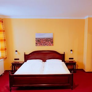 Großes Doppelzimmer